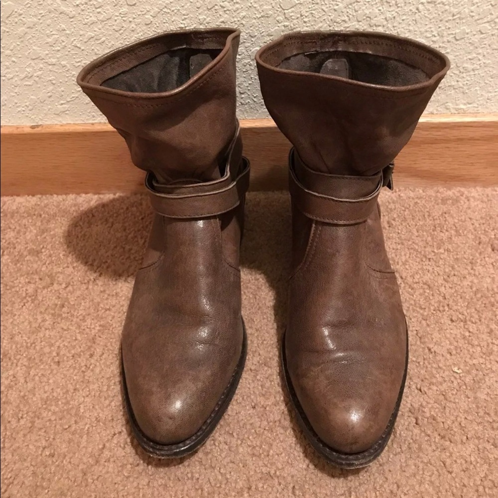 Frye Women Short Booties